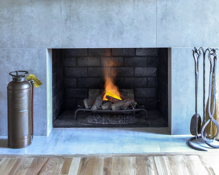 FIREPLACE-WITH-FLAME_CROP